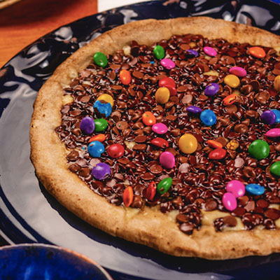 Skipper Pizza - Chocolate com M&M 30cm