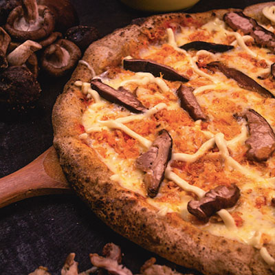 Skipper Pizza - Frango Desfiado, Shitake, Catupiry e Mussarela 30cm